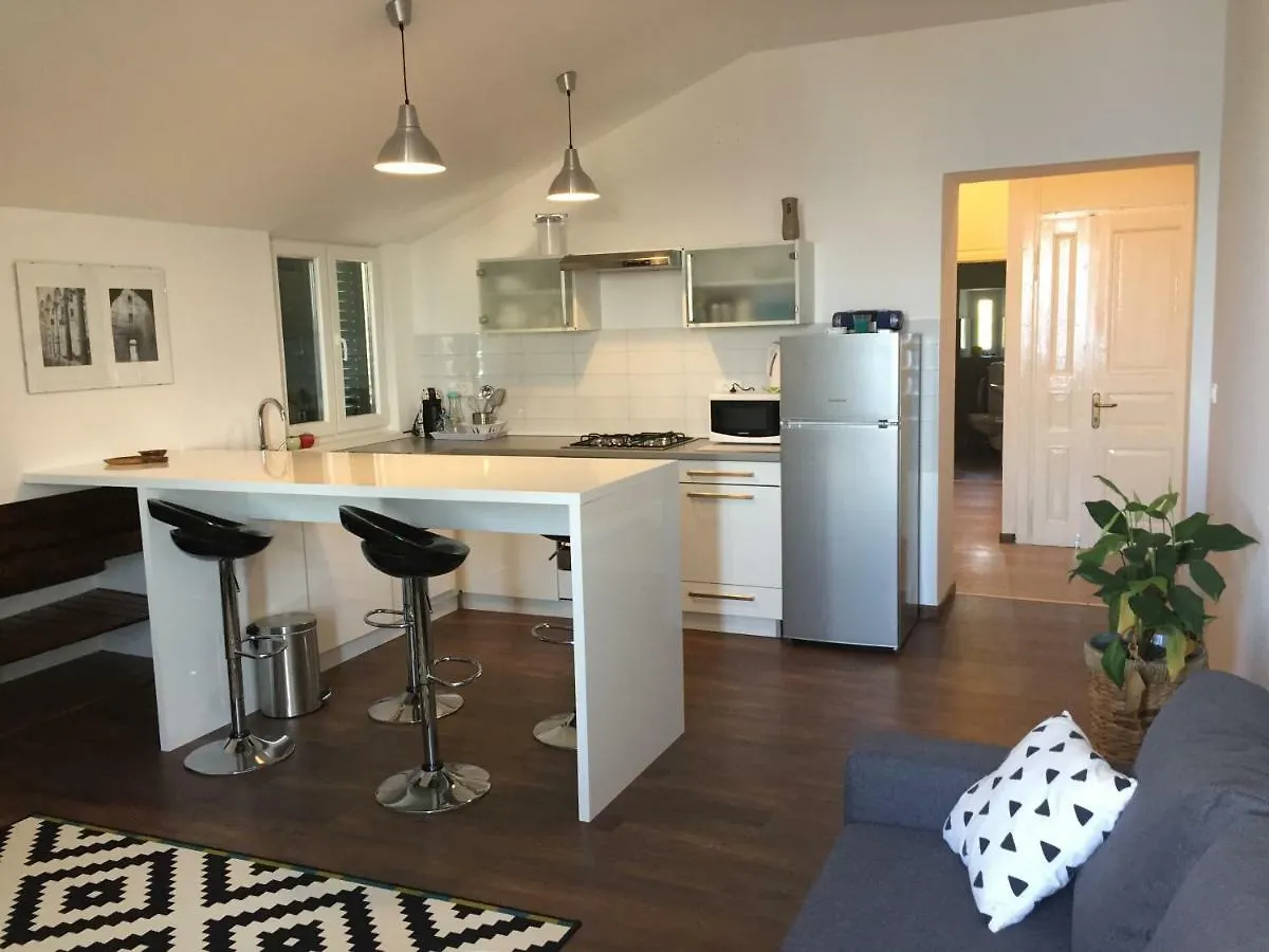 Seaview Apartment Kastela